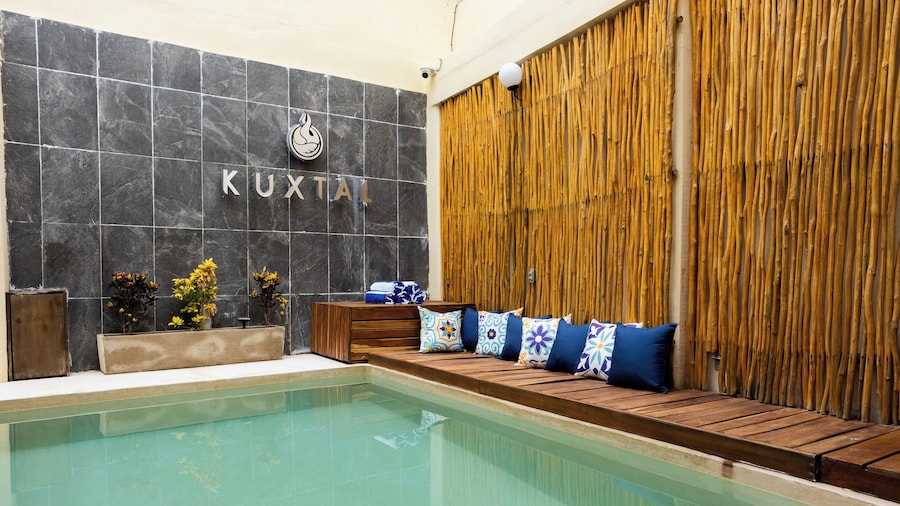 Kuxtal Hotel Boutique