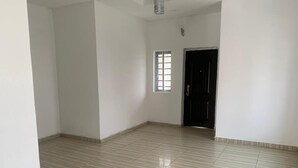 2 عدّة غرف نوم وواي فاي مجانًا وملاءات أسرّة