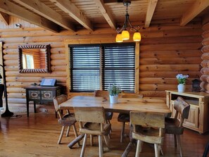 Dining - Hawks View, private setting, great view (Sevierville)