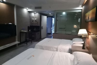 Yijia Huafu Hotel