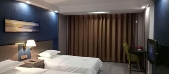 Yijia Huafu Hotel