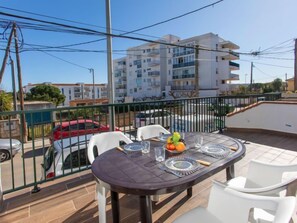 Outdoor dining - Apartment Estiu by Interhome (L'Escala)