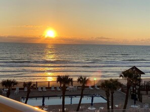 Indoor pool, outdoor pool - Direct Oceanfront Studio w/ Balcony ~ Pool + Beach Access ~ Walk to Boardwalk (Daytona Beach)