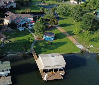 Chestnut Cove Retreat on Weiss Lake Sleeps 16 Comfortably