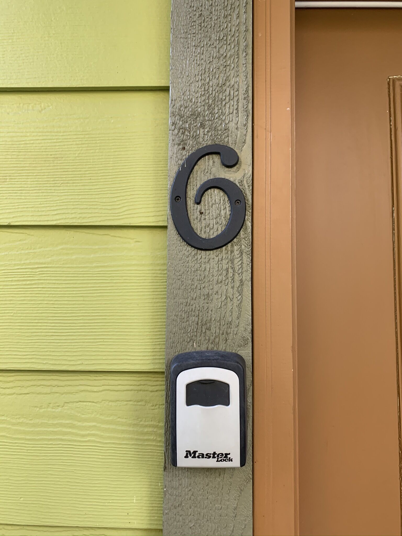 Ideal lake home in a picturesque location 🏖 Sleep steps away from beach & water