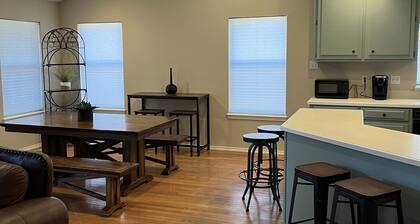 One level open concept home in the beautiful Ruidoso pines.