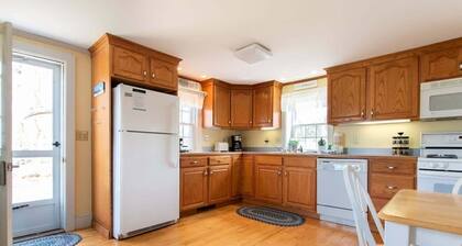 Walk 3 Mins. to Private Assoc. Beach, 2 Kayaks available!