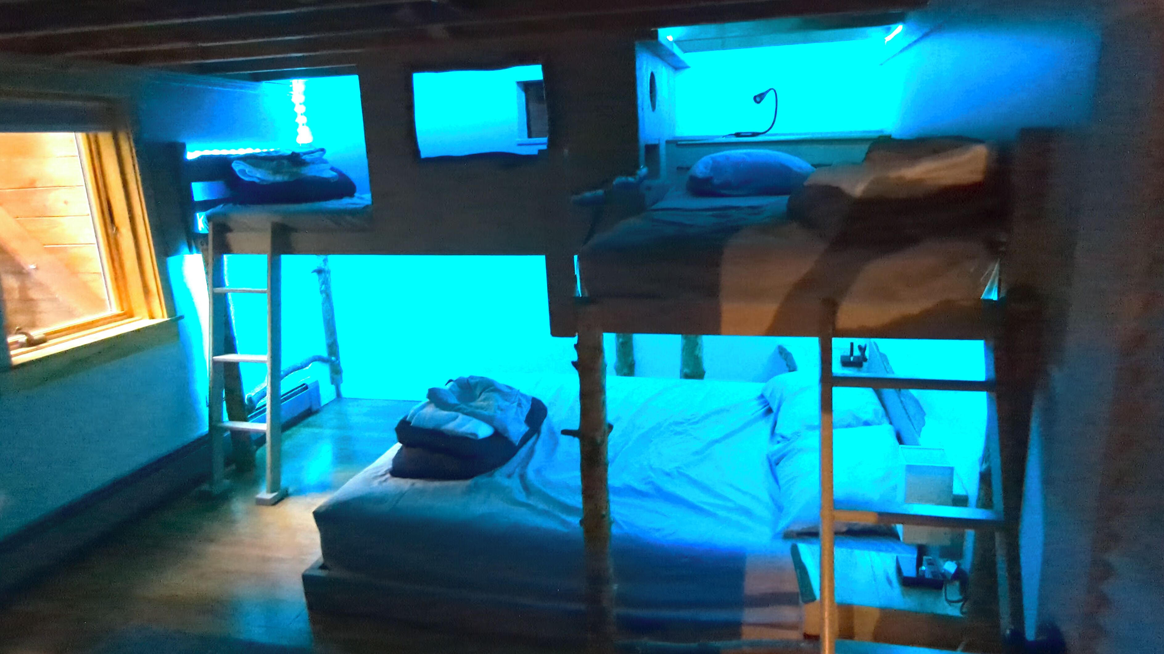 3 bedrooms, desk, free WiFi, bed sheets