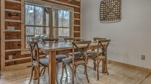 บ้านพัก, 3 ห้องนอน | บริการอาหารในห้องพัก