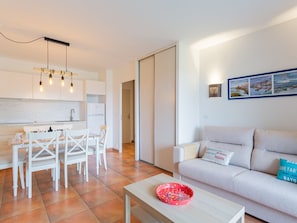 TV - Domaine Iratzia by Interhome (Saint-Jean-de-Luz)