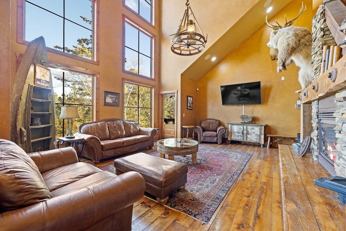 Alpine Escape - Access To Pool! - Deadwood, SD