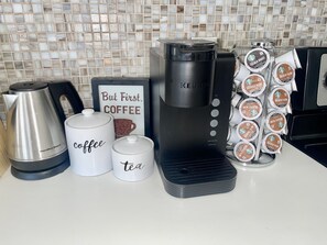 قهوة و/أو ماكينة صنع القهوة