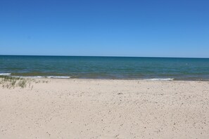 Beach - Lake Huron Cottage with Private Sandy Beach (Greenbush)