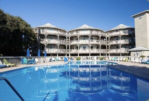 Indoor pool, outdoor pool