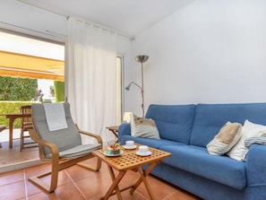 TV - Green Mar B garden & terrace by Interhome (Pals)