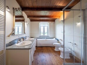 Towels - La Bell'aria by Interhome (Frinco)