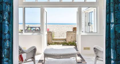 Seasidings, Pagham - sleeps 10 guests in 5 bedrooms
