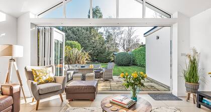 Kittiwake - in the heart of the coastal town of Highcliffe-on-Sea.