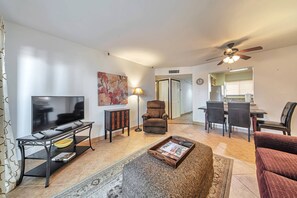 TV - Great Location! Gated Community, Heated Pool & Spa, Near Old Town Scottsdale's Shopping/Dining/Golf! (Scottsdale)