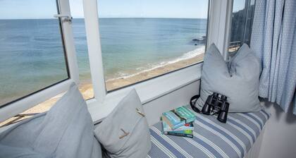 3 Bayview -  a house that sleeps 6 guests  in 3 bedrooms