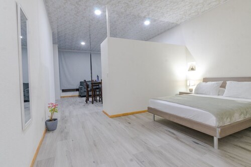 Rock Apartment