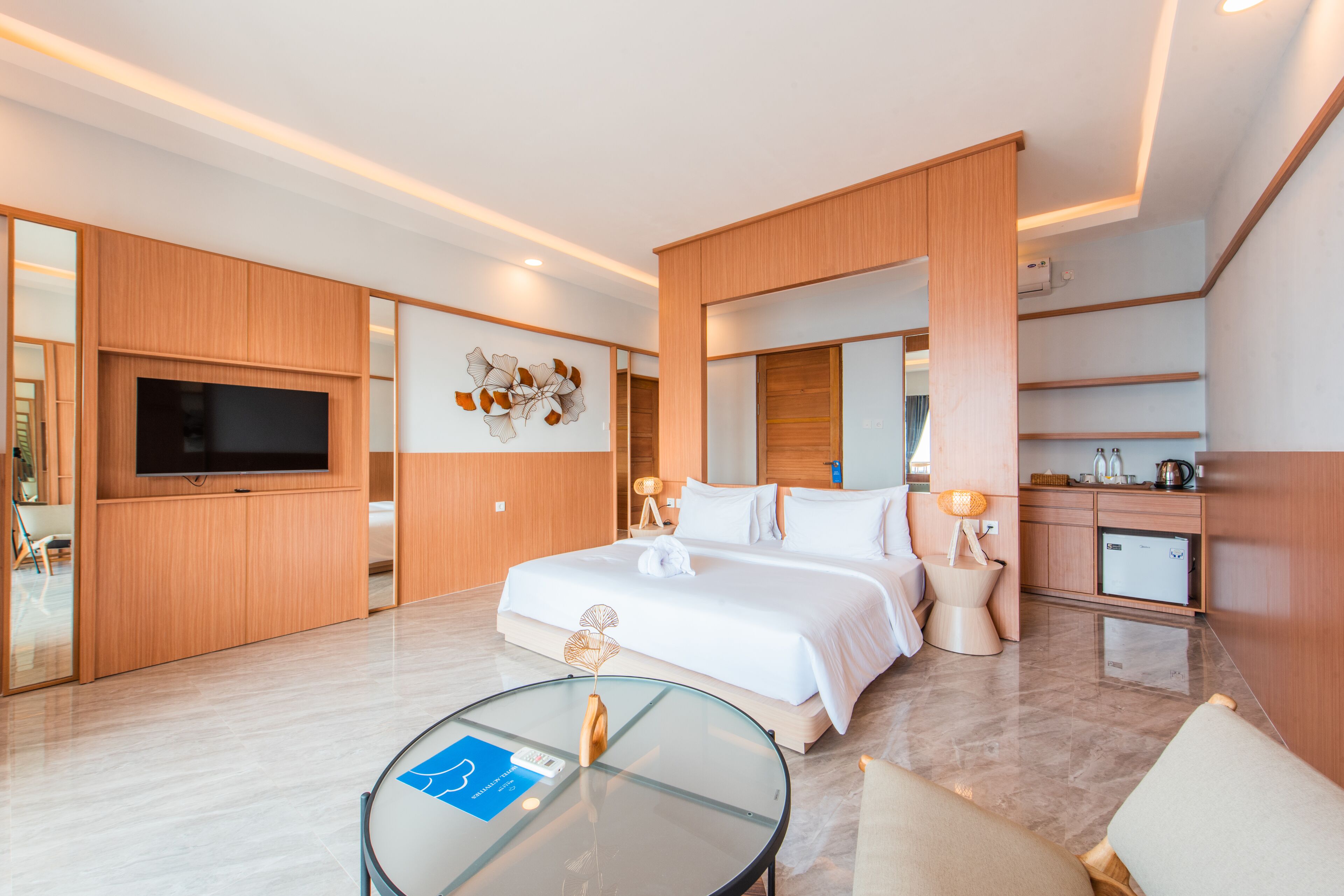 Ocean Suite Room | Skrivebord, wi-fi (inkludert) og sengetøy