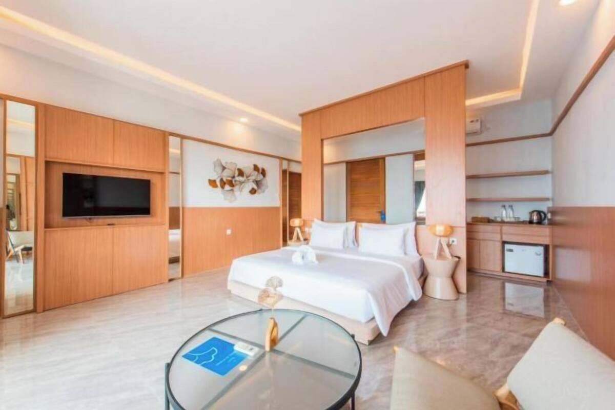 1 bedroom, desk, free WiFi, bed sheets
