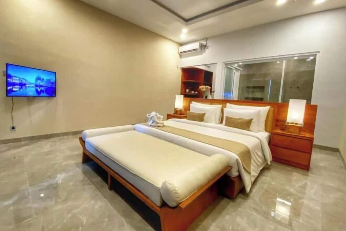1 bedroom, desk, free WiFi, bed sheets