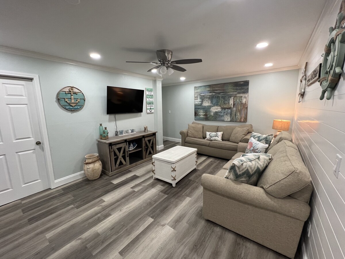 Photo 3 of Beautiful condo centrally located in Destin