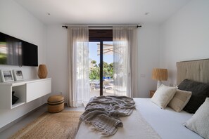 3 soverom, safe på rommet, strykejern/-brett og wi-fi (inkludert)