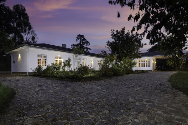 Fachada de la propiedad