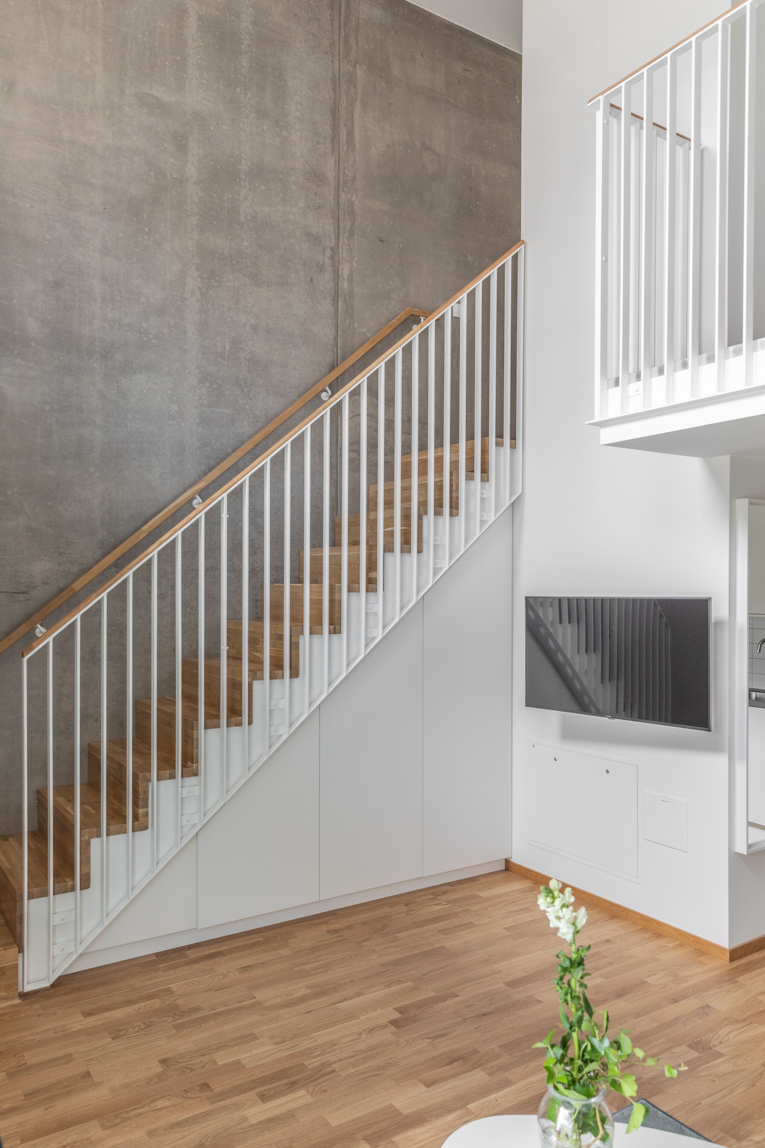 Studio Loft | 거실 공간 | 평면 TV