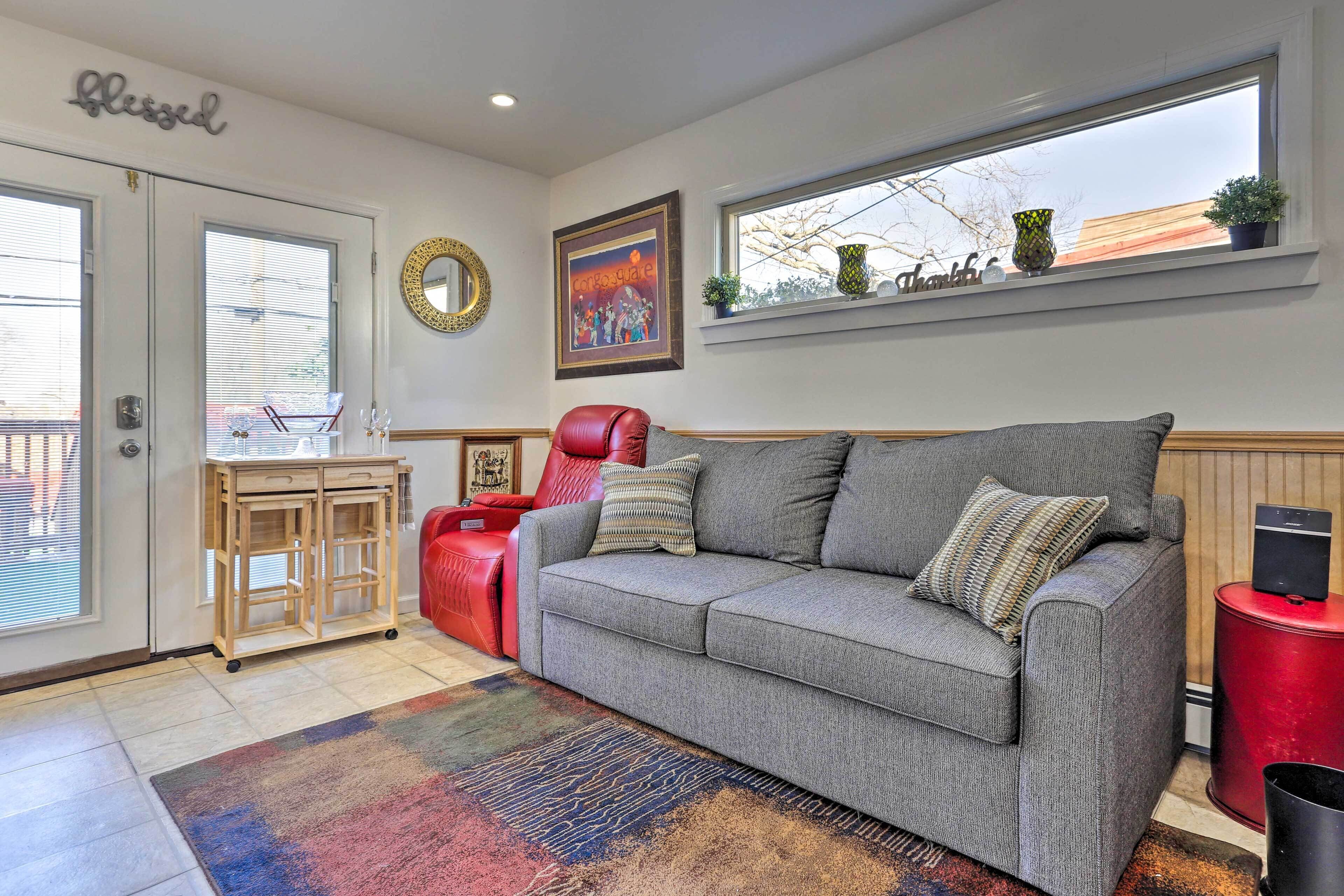 Central Elmont Studio w/ Great Outdoor Space!