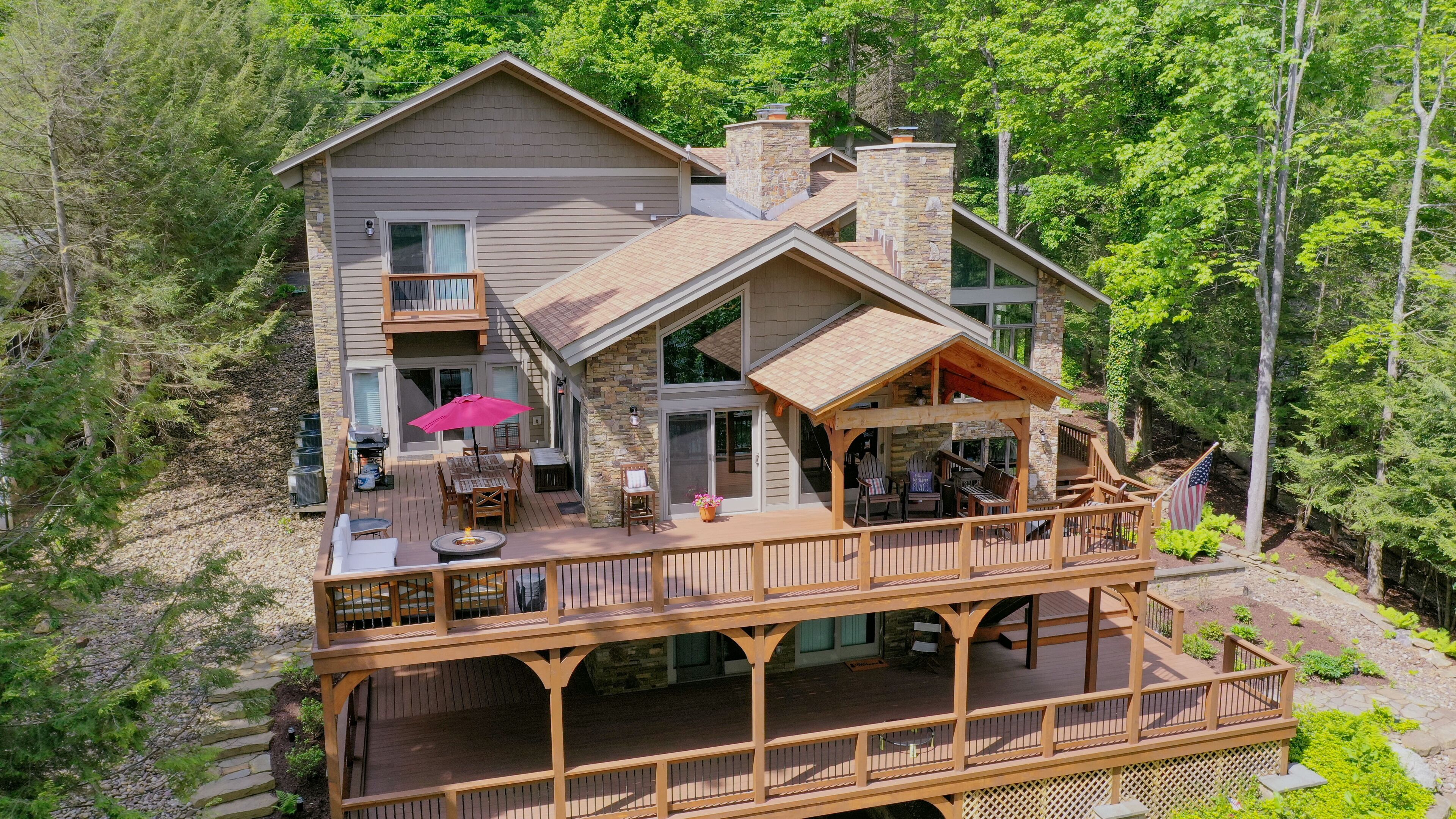 Docktails | Lakefront, Private Dock + Hot Tub