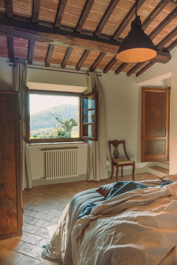 1 makuuhuone, työpöytä, ilmainen Wi-Fi, vuodevaatteet