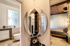 Shower, hair dryer, towels - Truma Swing Grand Opening (Meran)