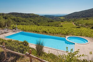 Piscine extérieure, piscine chauffée