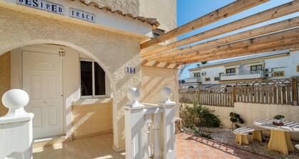 Holiday Bungalow Desired Track close to the Sea with Shared Pool & Wi-Fi