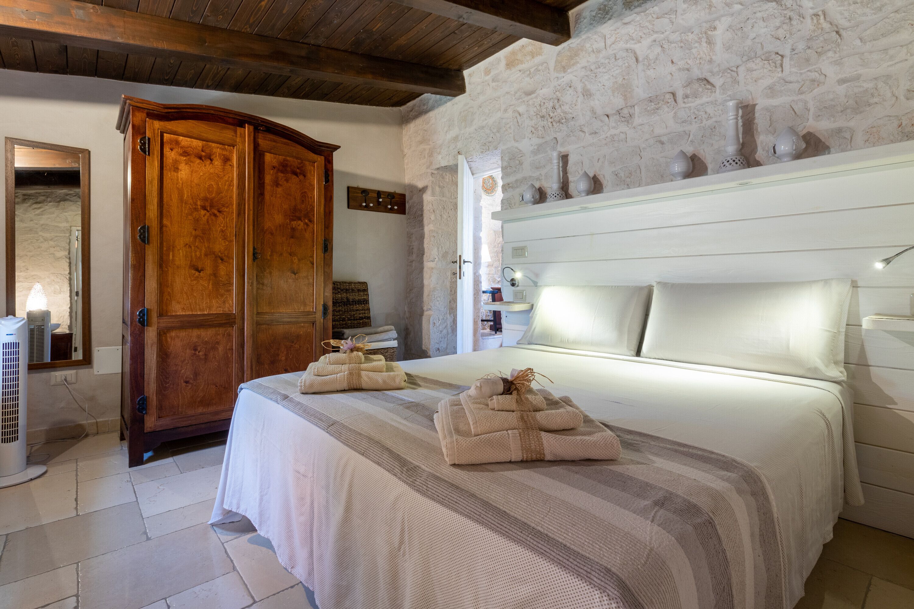 2 slaapkamers, een strijkplank/strijkijzer, gratis wifi, beddengoed