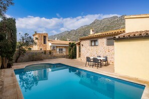 Pool - Villa "Casa Isabel & Mateo" close to the Beach with Pool, Garden & Wi-Fi (Cala Sant Vicenç)
