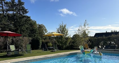 Les Hortensias, 3-star self-catering cottage, heated pool, wifi, games...