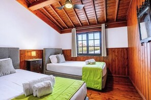 3 Schlafzimmer, Bügeleisen/Bügelbrett, Reisekinderbett, WLAN