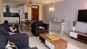 Living area - Stay.Plus Luxore Apartment Syokimau (Syokimau)