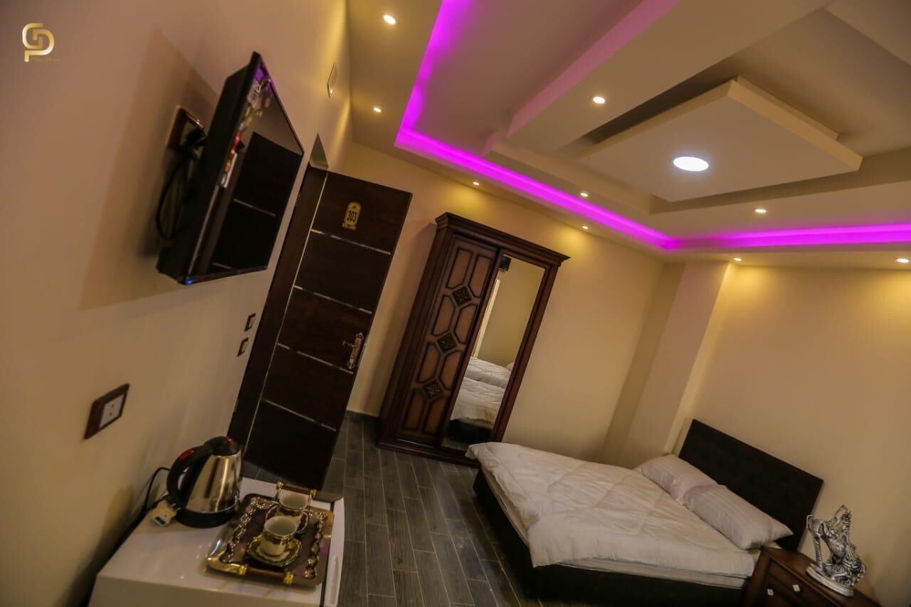 Foto - Pyramids moon View Giza Cairo