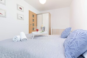 1 sovrum, strykjärn/strykbräda, wi-fi och sängkläder