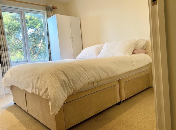 Apartment, 1 Queen Bed | 1 bedroom, free WiFi, bed sheets - Remarkable 1-bed Apartment in Cheltenham (Cheltenham)