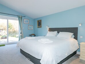 Cottage | 3 phòng ngủ, trang trí khác biệt 