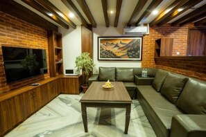 Literie de qualité supérieure, minibar, draps fournis