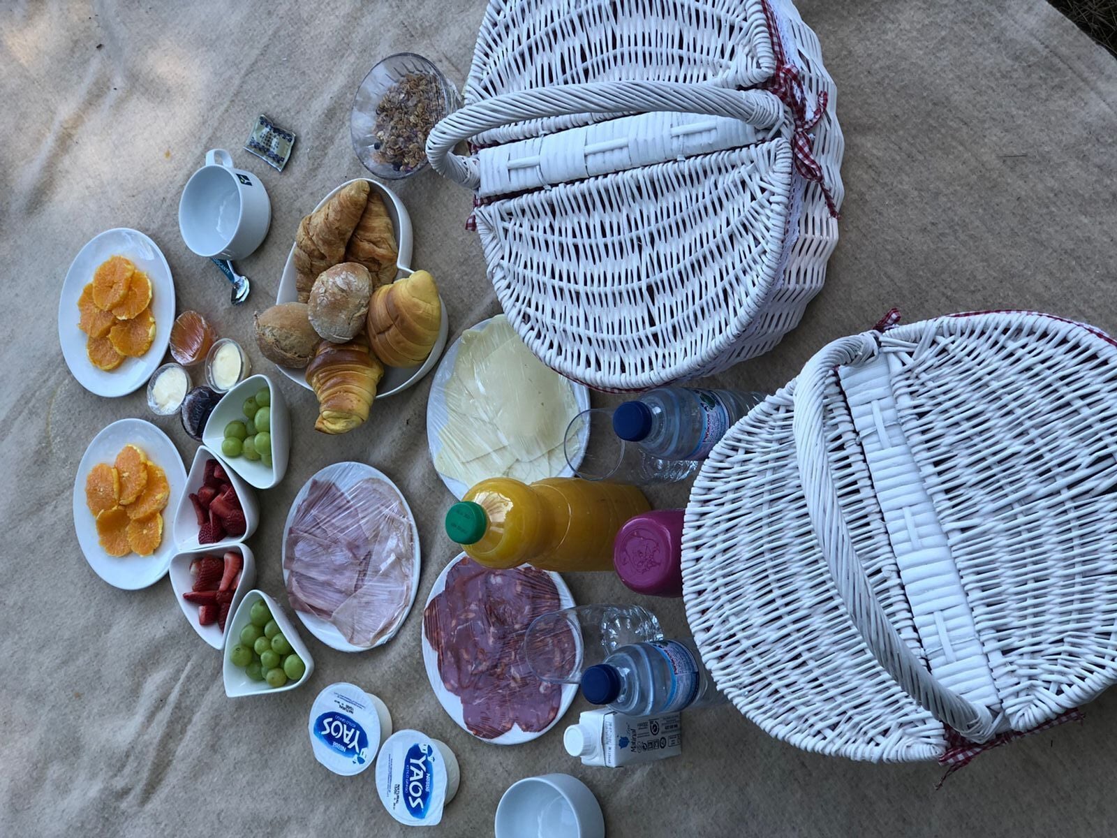 daily continental breakfast (eur 13 per person)