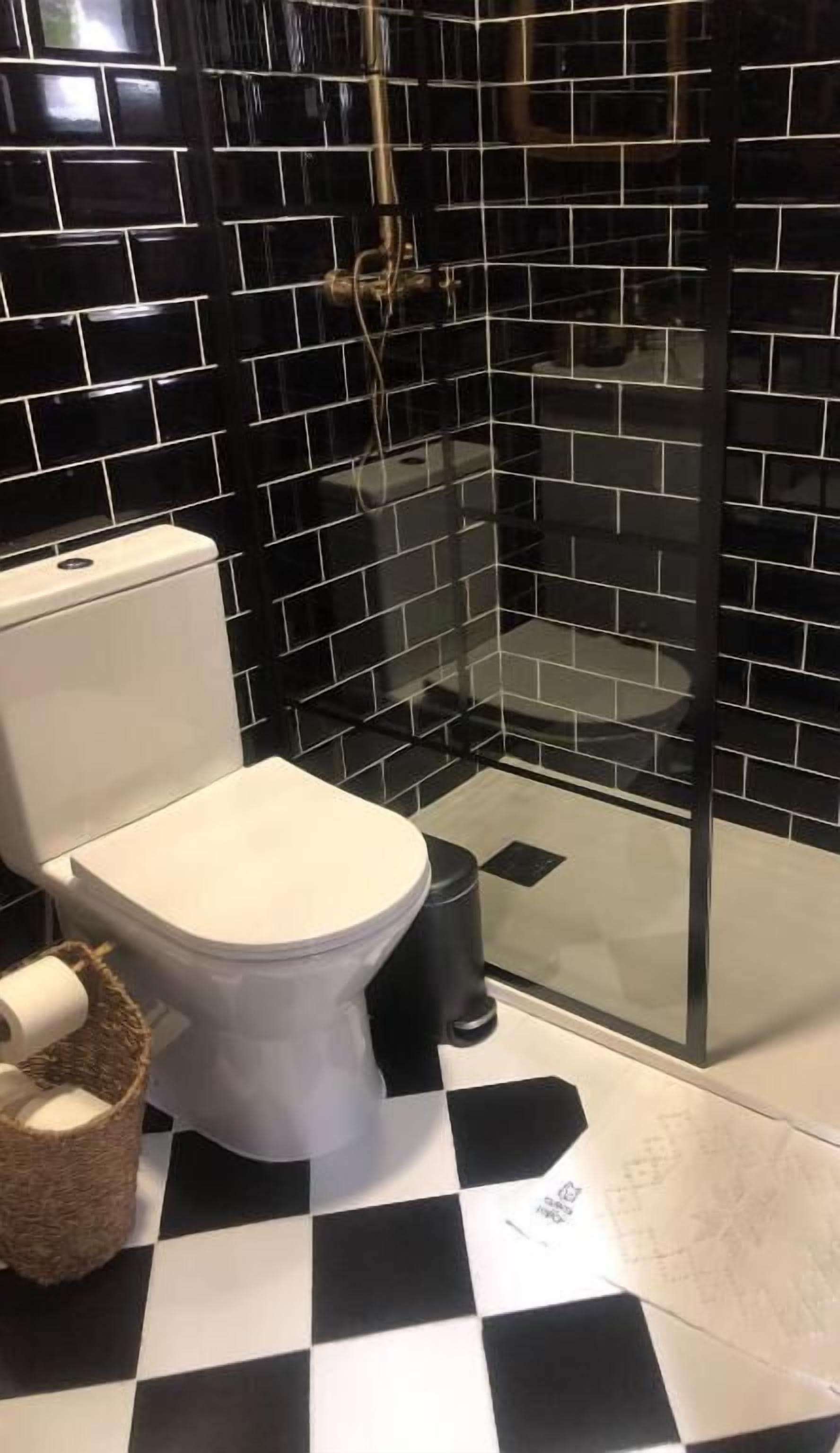 exclusive studio suite | bathroom | hair dryer, towels